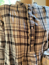 Load image into Gallery viewer, Free People x CP Shades Pintucked Gray/White Plaid Yoko Tunic Top, size XS runs large (42 bust)
