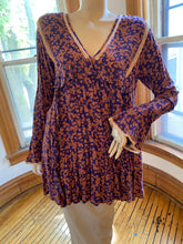 Load image into Gallery viewer, Free People Orange/Purple Rayon Print Top with Lace Trims, size S