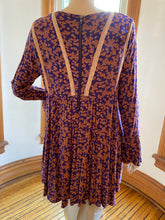 Load image into Gallery viewer, Free People Orange/Purple Rayon Print Top with Lace Trims, size S