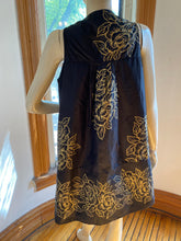 Load image into Gallery viewer, Heyne Bogut Black/Gold Screen Print Sleeveless Dress, size S/M (Brand size 2)