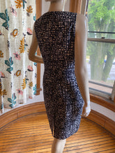 Load image into Gallery viewer, Lafayette 148 Black/Gray Abstract Graphic Print Sleeveless Dress, size S (US 6)