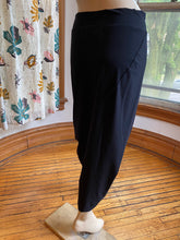 Load image into Gallery viewer, Porto San Francisco Black Sculptural Pull-On Knit Skirt, size S