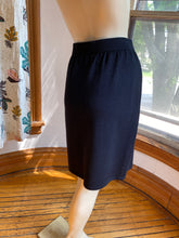 Load image into Gallery viewer, St. John Collection Black Santana Knit Pull-On Skirt, size L (US 12)
