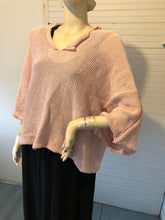Load image into Gallery viewer, Skif Skifo Pink Chunky Knit Boxy Sweater, size M/L