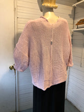 Load image into Gallery viewer, Skif Skifo Pink Chunky Knit Boxy Sweater, size M/L