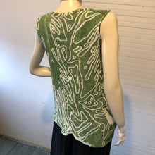 Load image into Gallery viewer, Skif Skifo Green Ivory Abstract Pattern Linen Blend Sleeveless Sweater, size S