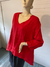 Load image into Gallery viewer, La Fixsun USA Red Linen Boxy Handkerchief Hem Top, size S