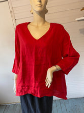 Load image into Gallery viewer, La Fixsun USA Red Linen Boxy Handkerchief Hem Top, size S
