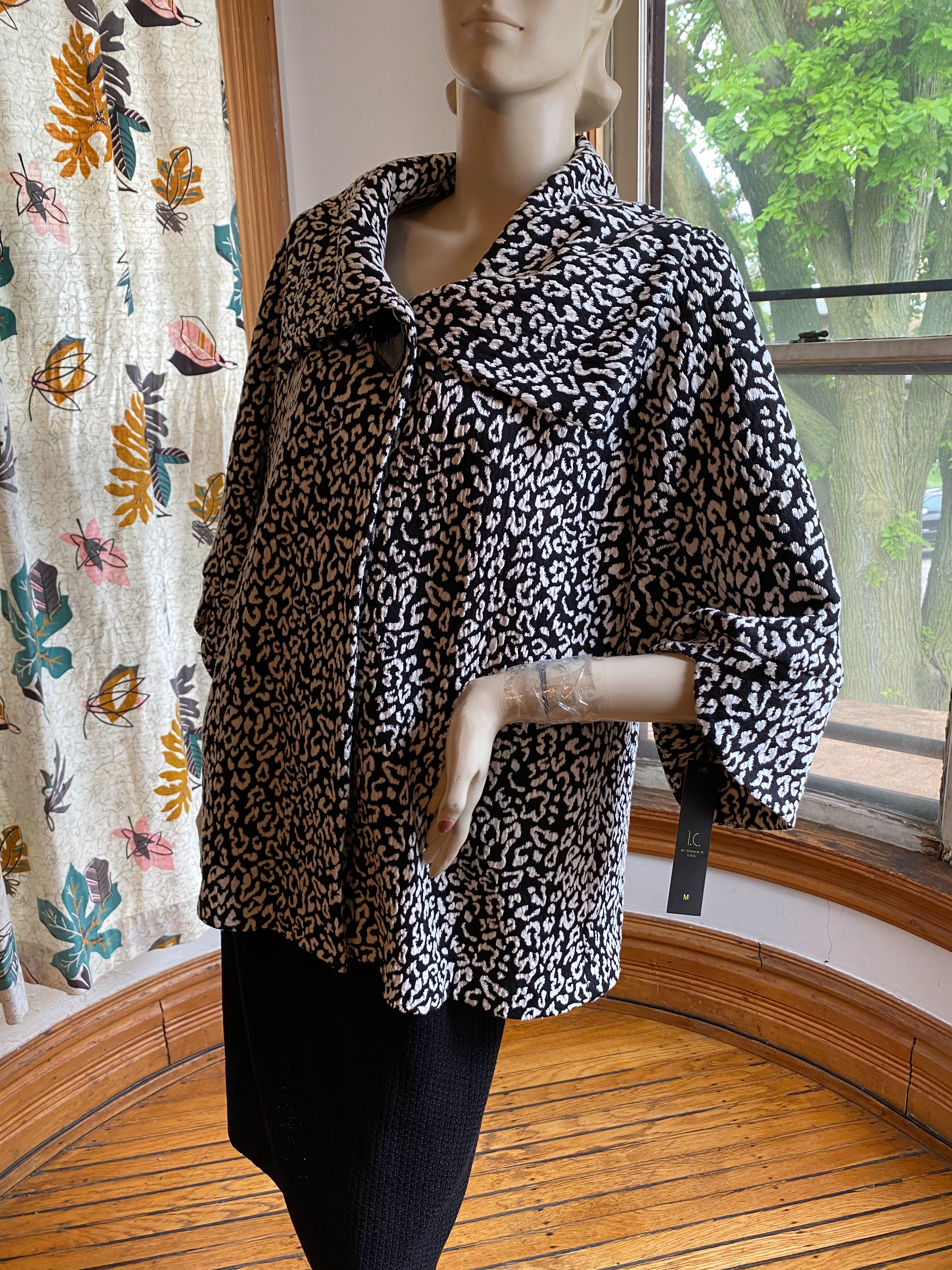IC by Connie K Black/White Leopard Print Swing Jacket, size M