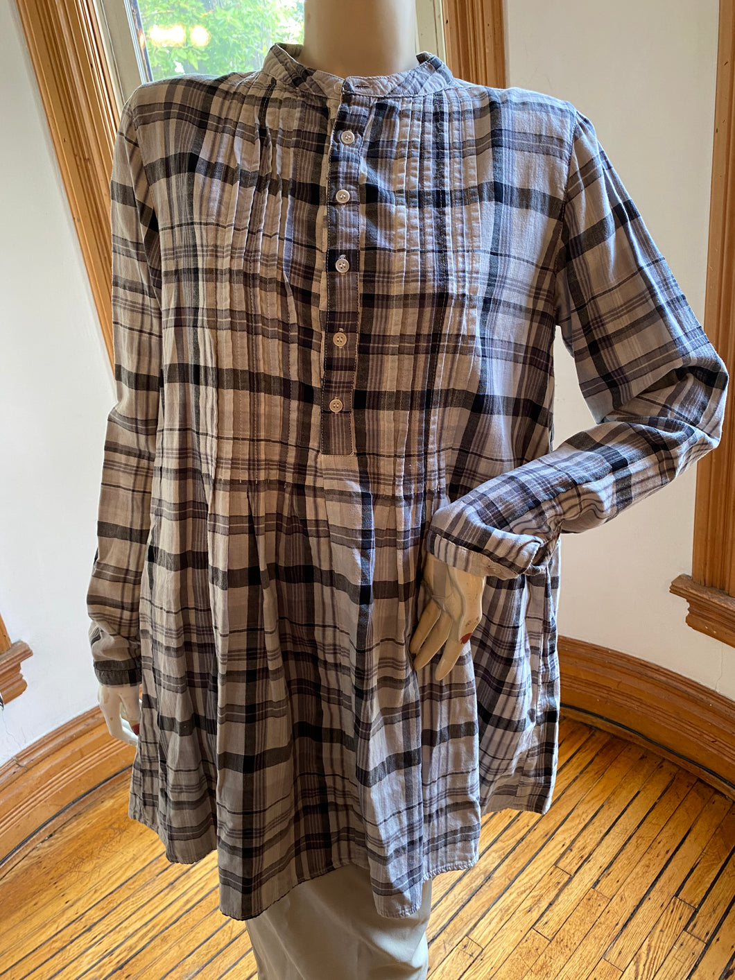 Free People x CP Shades Pintucked Gray/White Plaid Yoko Tunic Top, size XS runs large (42 bust)