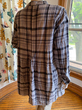 Load image into Gallery viewer, Free People x CP Shades Pintucked Gray/White Plaid Yoko Tunic Top, size XS runs large (42 bust)
