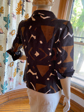 Load image into Gallery viewer, Oscar de la Renta Brown/Black Abstract Print Short Sleeved Jacket/Top, size M (US 8)
