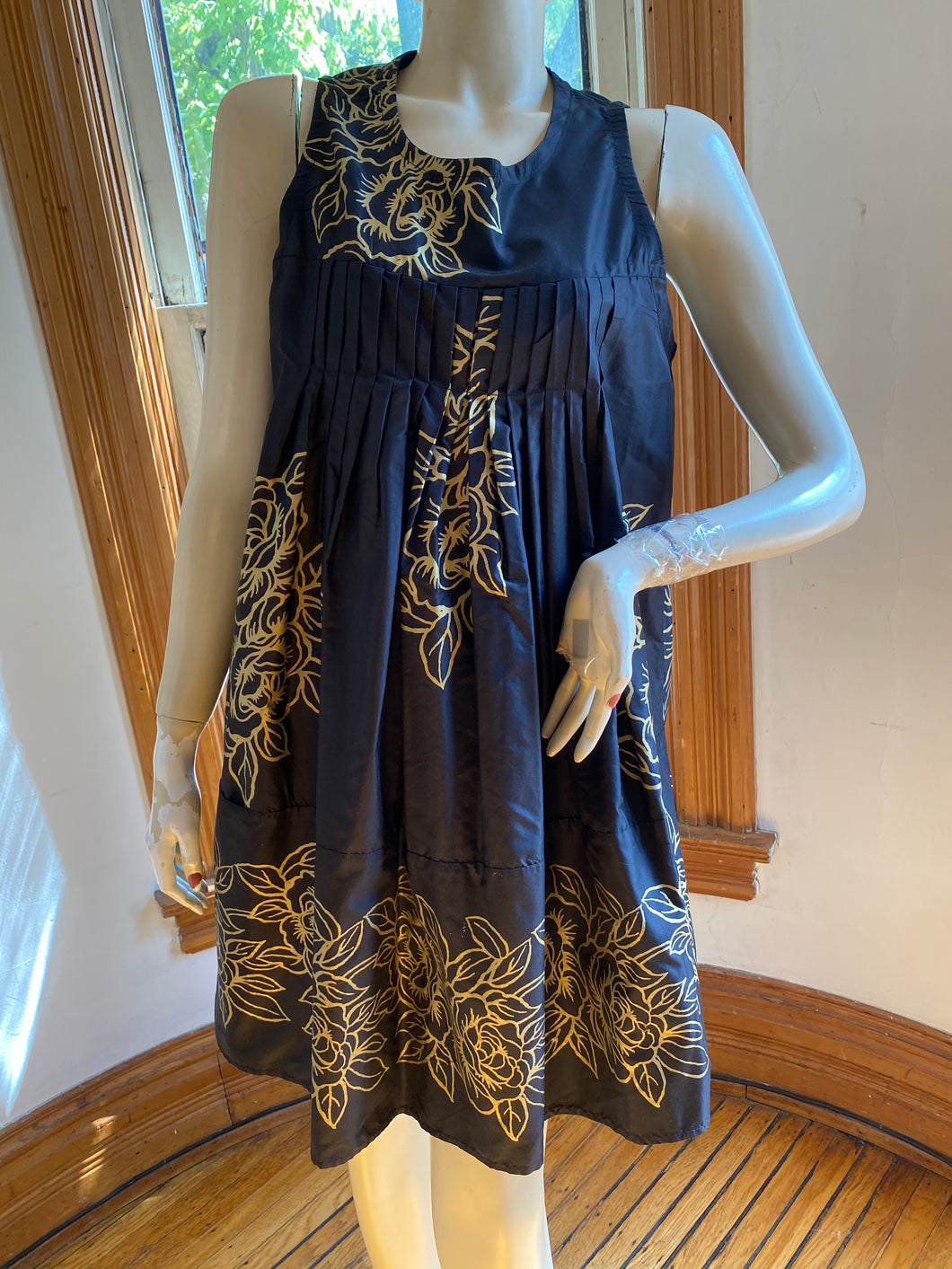 Heyne Bogut Black/Gold Screen Print Sleeveless Dress, size S/M (Brand size 2)