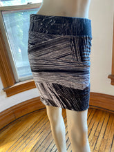 Load image into Gallery viewer, Helmut Lang Black/Gray Abstract Print Pull-On Stretchy Fitted Skirt, size S
