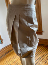 Load image into Gallery viewer, Pauw Amsterdam Sculptural Pleat Beige Khaki Tan Skirt, size XS (US 0)
