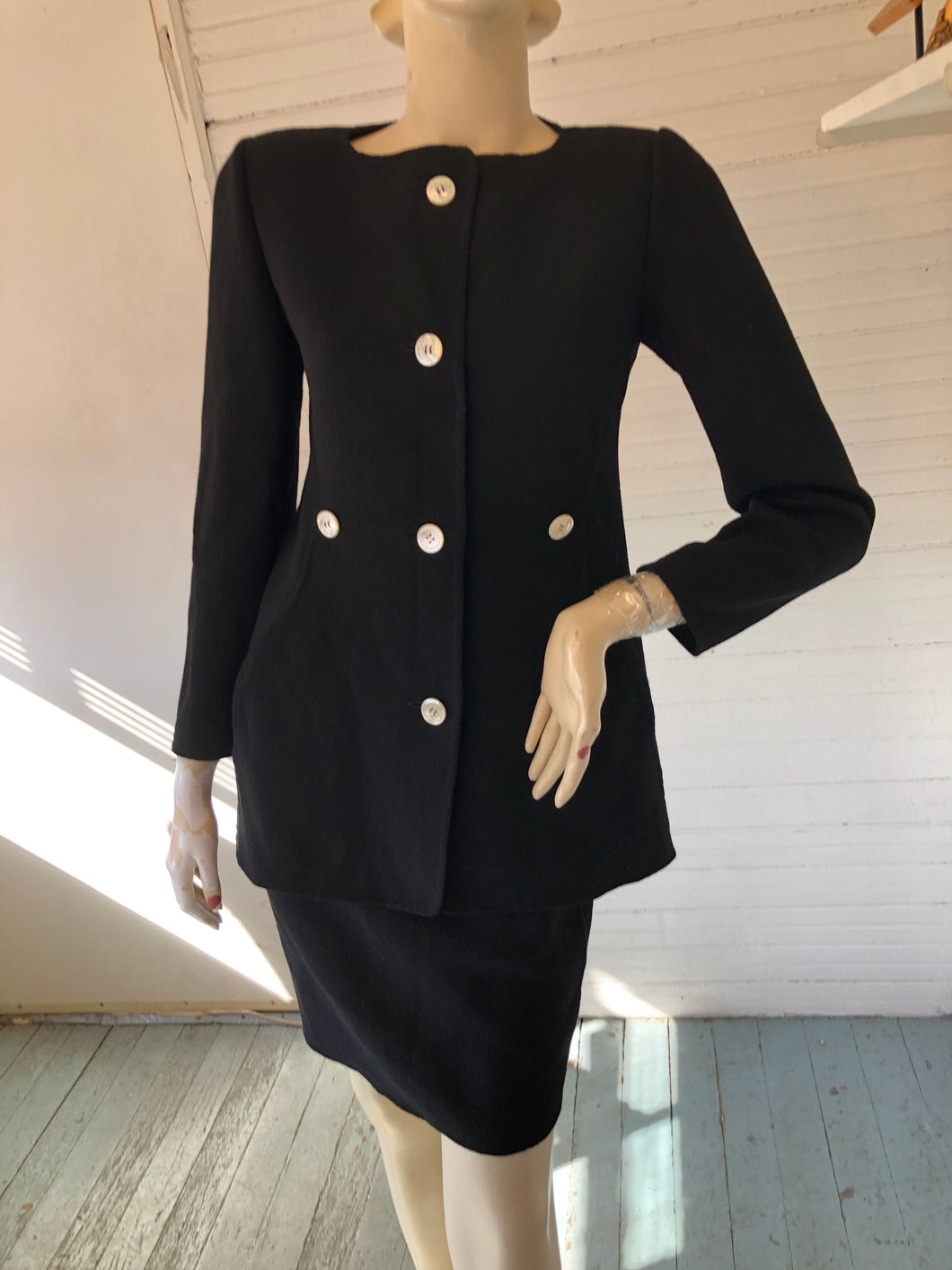 Geoffrey Beene Vintage 1980s-90s Black Skirt Suit, size S (34-26-34)