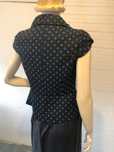 Load image into Gallery viewer, An Ren Cap Sleeve Layering Top/Vest, size 4
