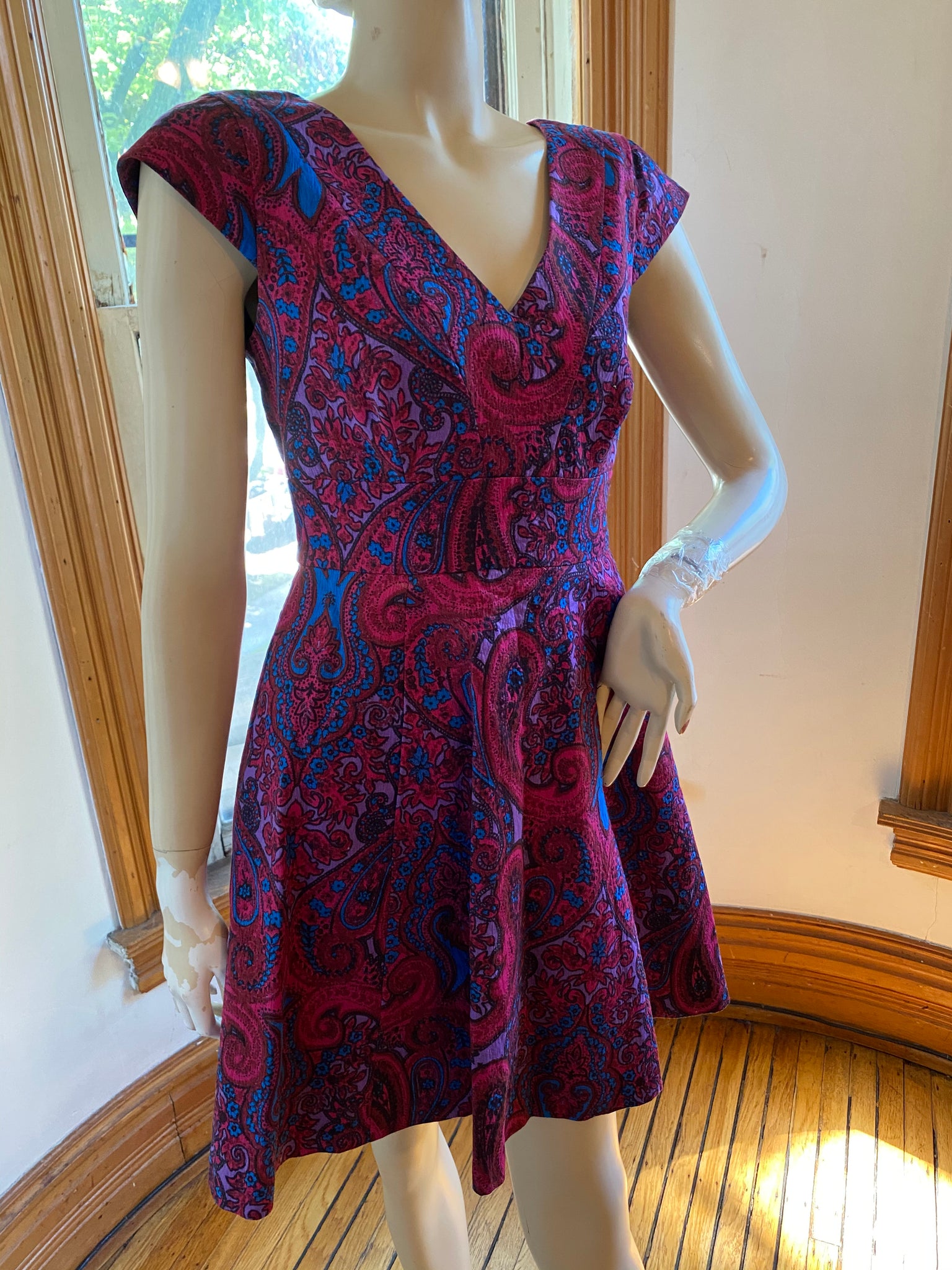 Tracy Reese Pink/Purple/Blue Paisley Cap Sleeve Dress, size S (US 4) Christina Finn Style & Boutique Tracy Reese Pink/Purple/Blue Paisley Cap Sleeve Dress, size S (US 4) Christina Finn Style & Boutique